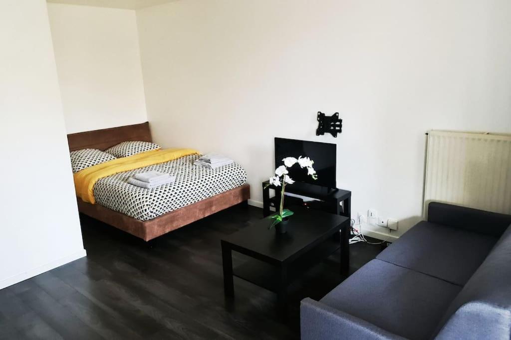 Le Jules Val - Studio Cosy En Residence + Parking + Wi-Fi Evry-Gregy-sur-Yerre Екстер'єр фото