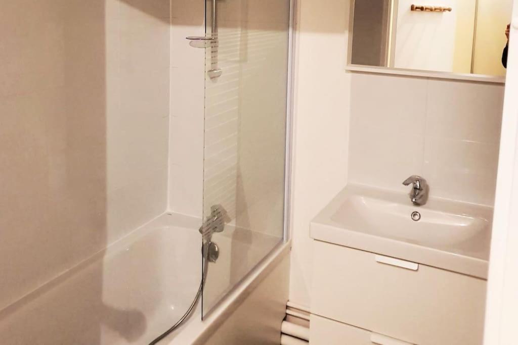 Le Jules Val - Studio Cosy En Residence + Parking + Wi-Fi Evry-Gregy-sur-Yerre Екстер'єр фото